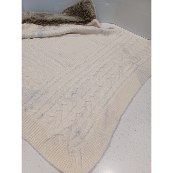 NEW TALBOTS Faux Fur Cable Knit Poncho Sweater Size L - Picture 8 of 8